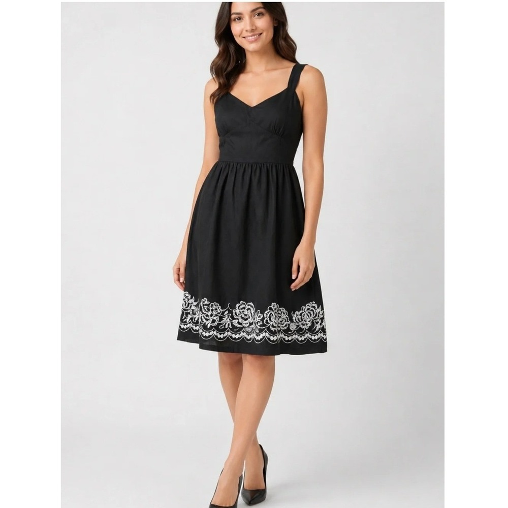 Ann Taylor LOFT Petites Black Floral‎ Embroidered Scallop Hem Dress 6P Cotton